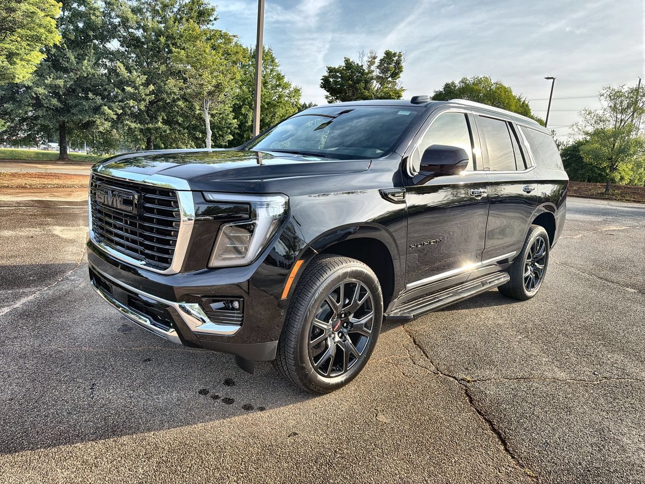 New 2026 Onyx Black GMC Elevation image 4