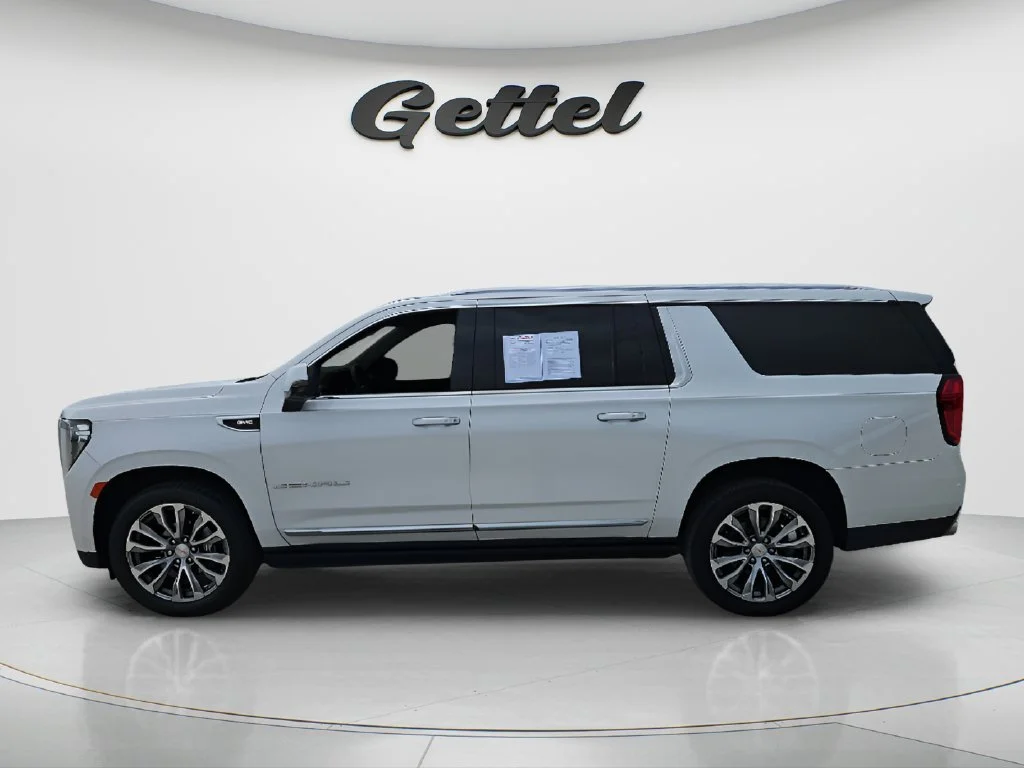 Used 2021 WHITE FROST TRICOAT GMC Denali image 8