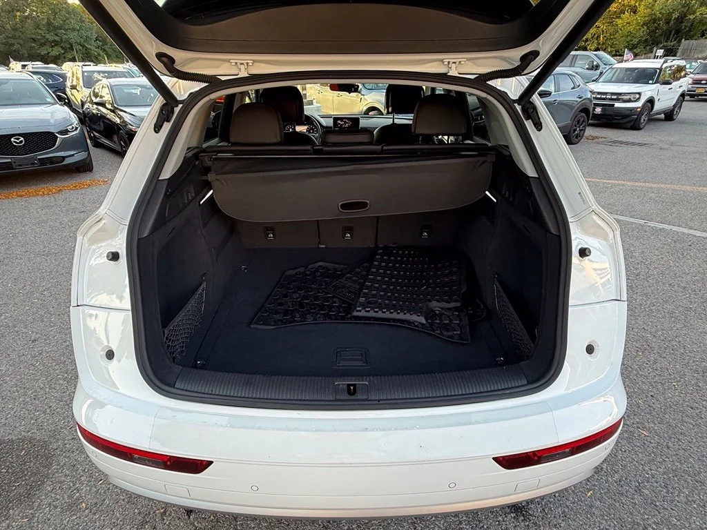 Used 2019 Ibis White Audi 2.0T Premium Plus image 27