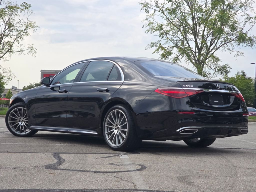 Certified Used 2022 Black Mercedes-Benz S 580 image 15