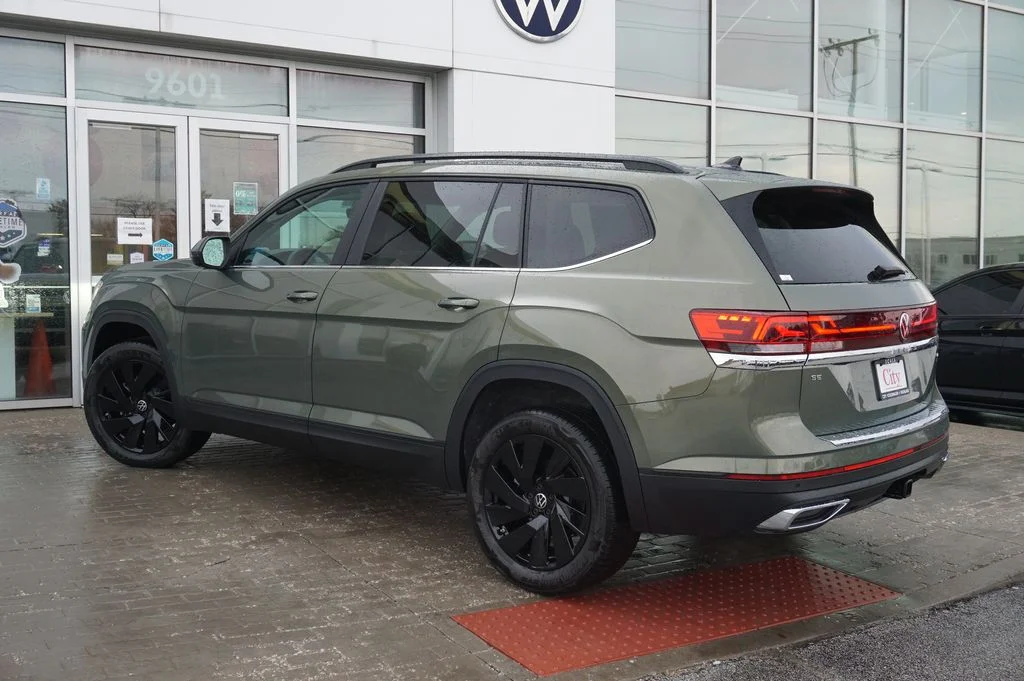 New 2026 Green Volkswagen 2.0T SE w/Technology image 8