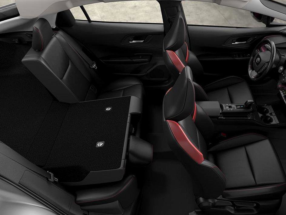 New 2026 Wind Chill Pearl Toyota XSE Premium image 36