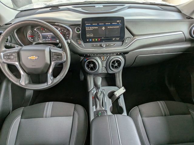 Photo 10