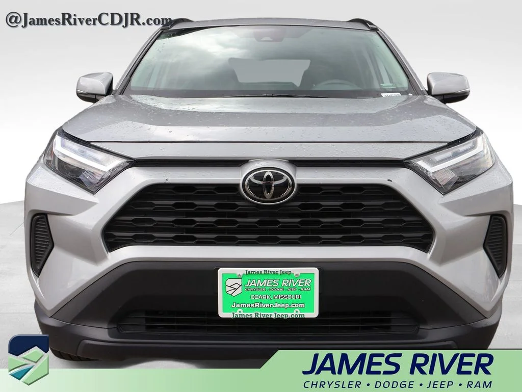 Used 2024 Silver Toyota XLE image 7