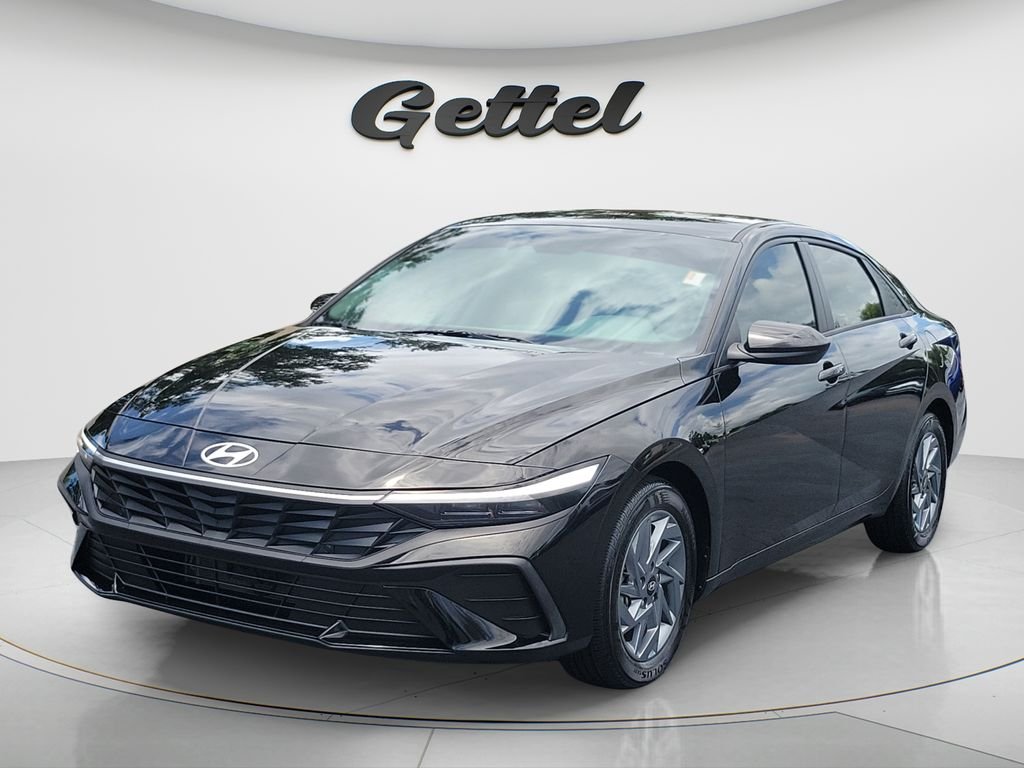 Used 2024 Black Hyundai Blue image 1