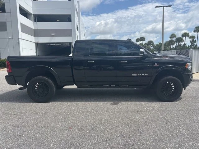 3C63R3NLXKG636826