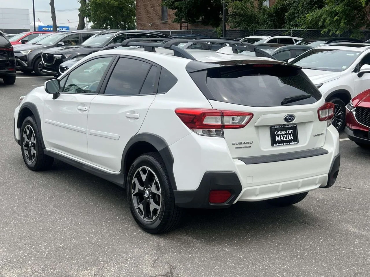 Used 2018 Crystal White Pearl Subaru 2.0i Premium image 5