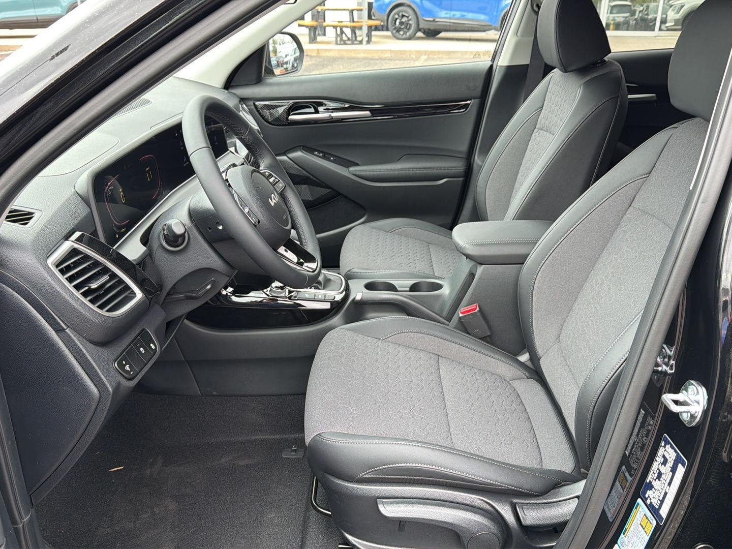 Used 2026 Fusion Black Kia S image 8
