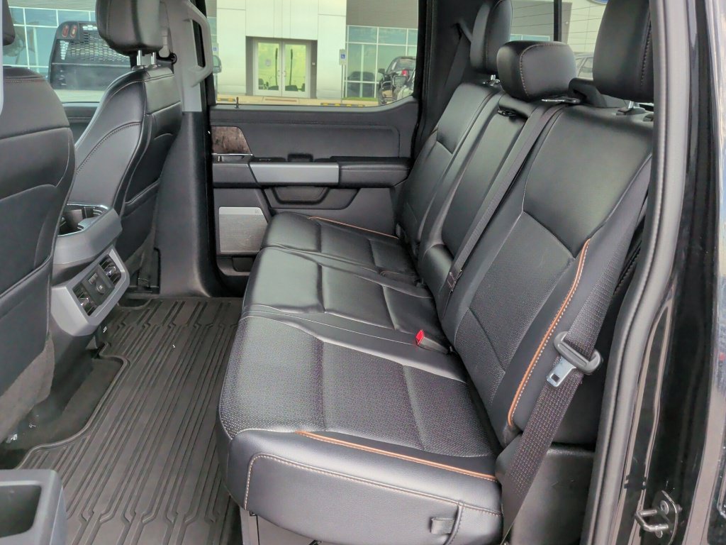 Used 2025 Agate Black Metallic Ford Lariat image 39