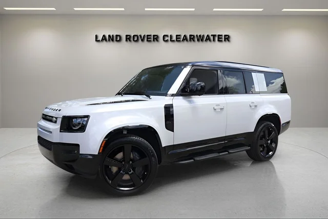 2026 Land Rover Defender 130 X-Dynamic SE