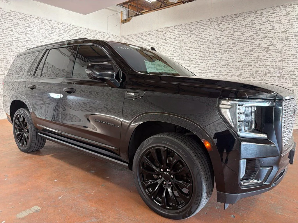 Used 2021 Black GMC Denali image 1