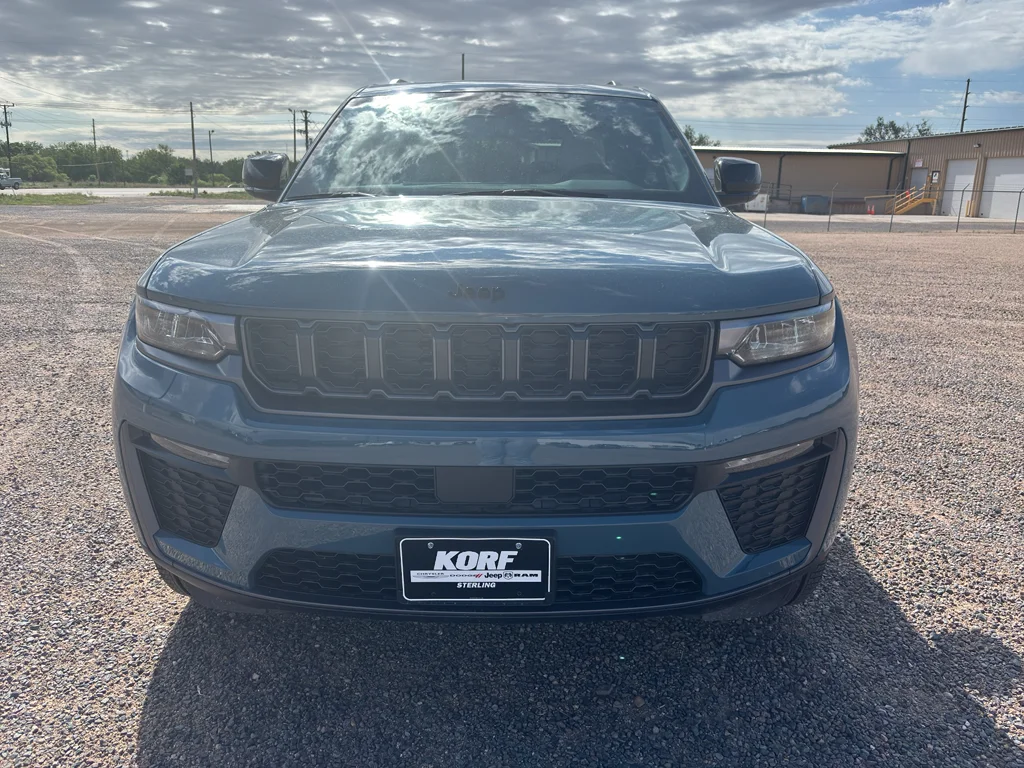 2026 Jeep Grand Cherokee L Limited 4x4's photo