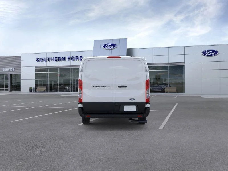 New 2026 Oxford White Ford Base image 5