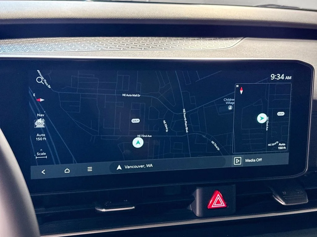 New 2027 Ceramic Silver Kia LX image 16