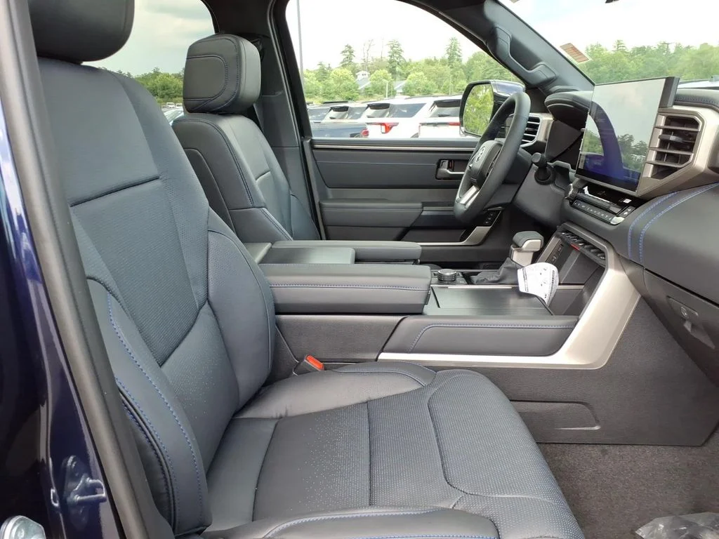 2026 Toyota Tundra Platinum - Photo 9