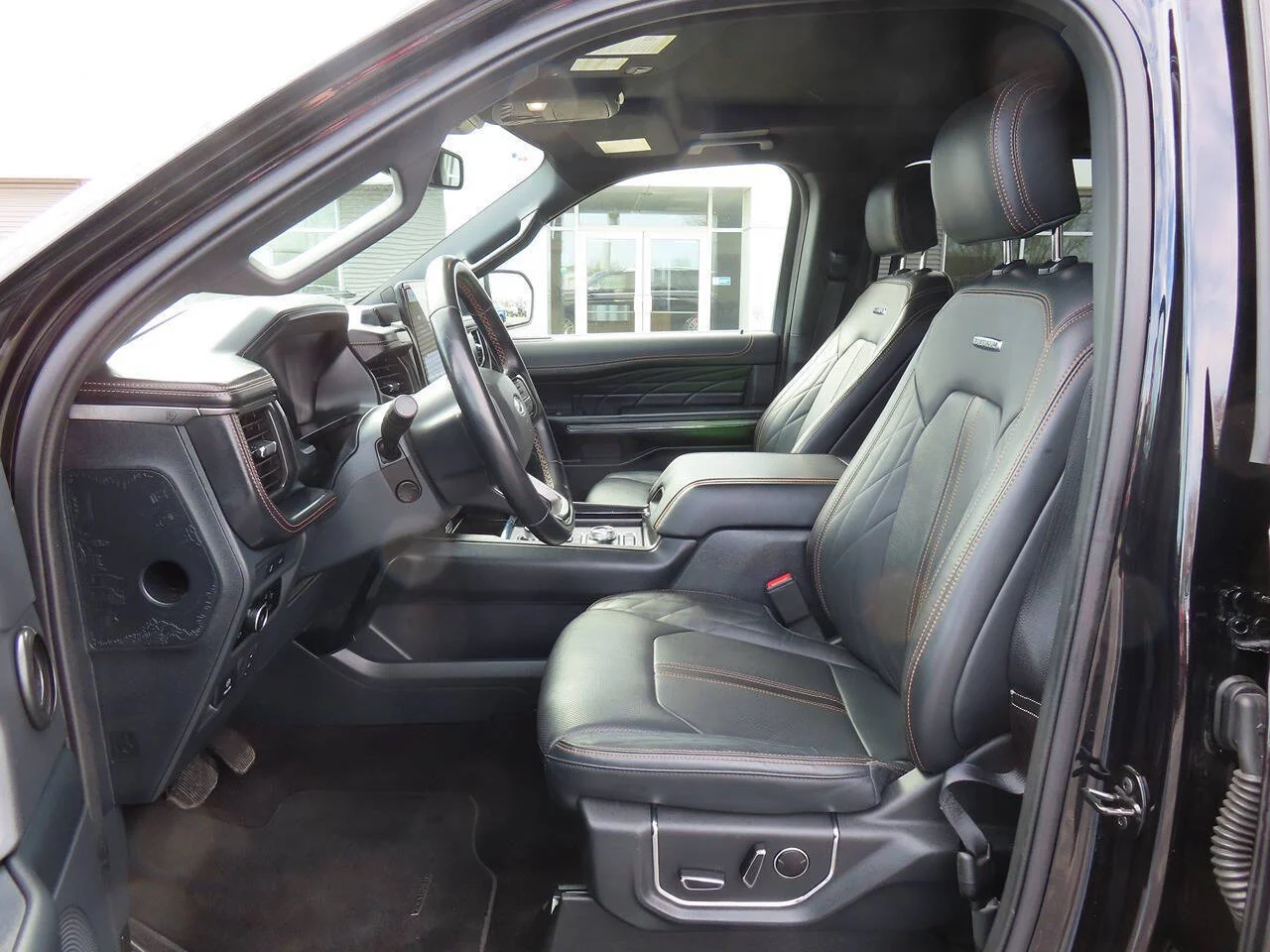 Used 2023 Agate Black Ford Platinum 4x4 4dr SUV image 13