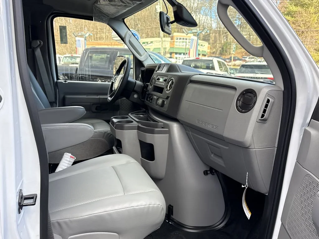 New 2026 White Ford Base image 26