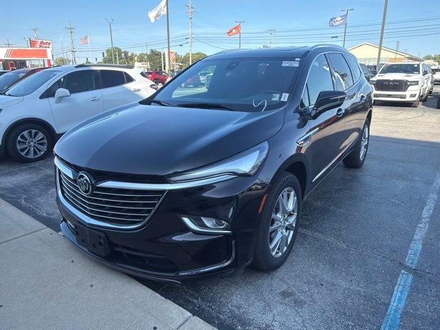 Used 2023 Black Buick Essence image 2