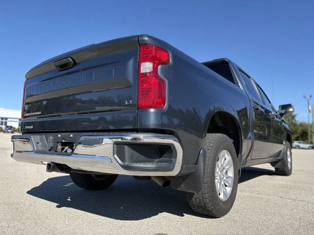 Used 2020 Gray Chevrolet LT image 22