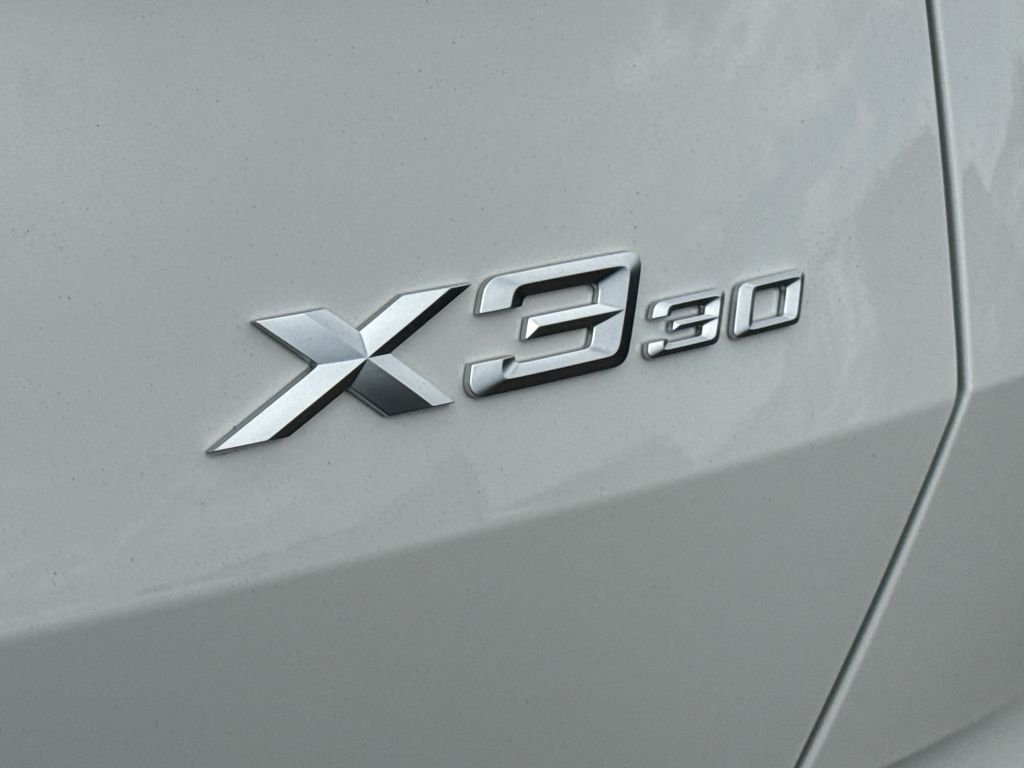 New 2026 Alpine White BMW 30 xDrive image 10