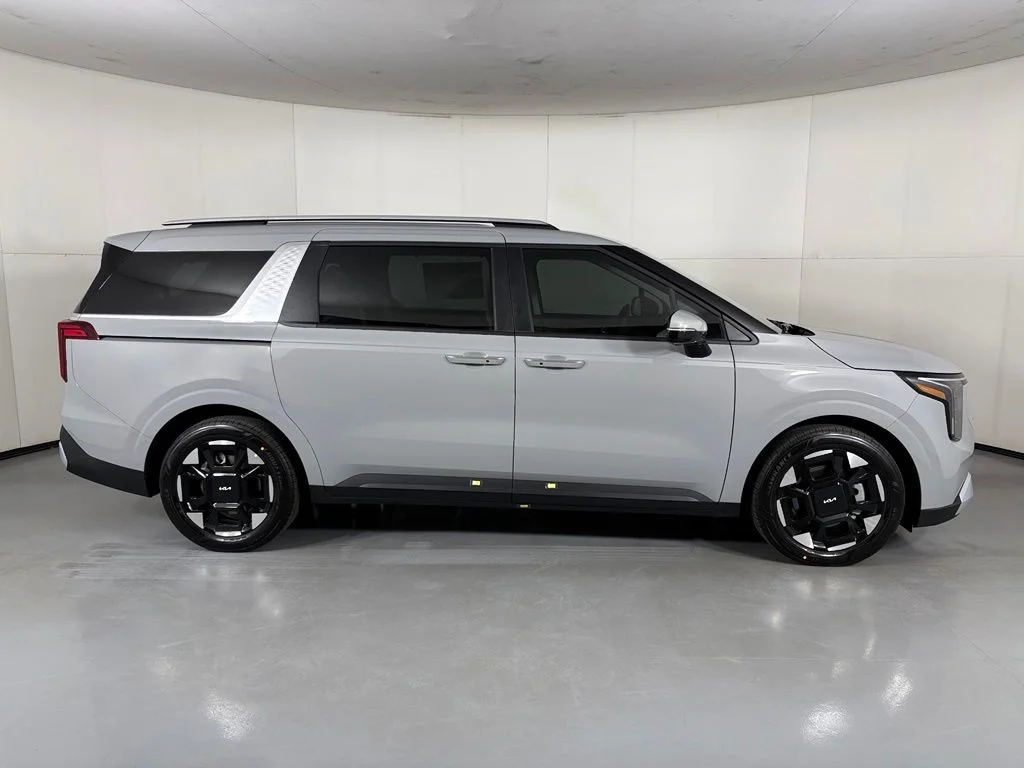 New 2026 Ceramic Silver Kia EX image 8