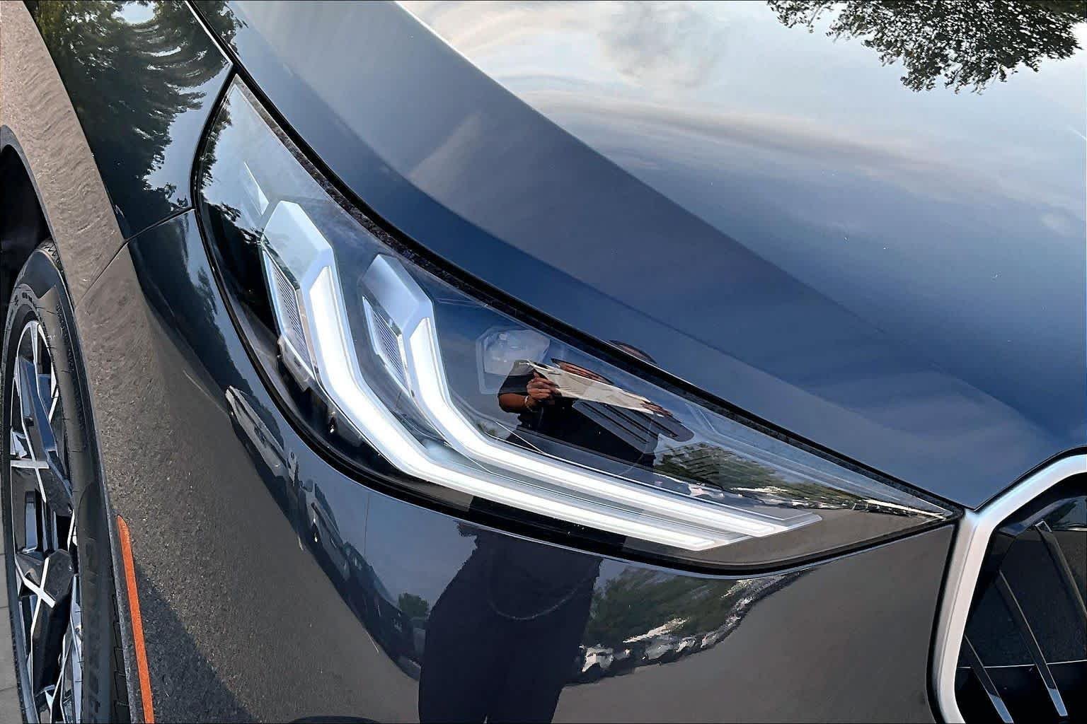 Used 2025 Dark Graphite Metallic BMW 30 xDrive image 28