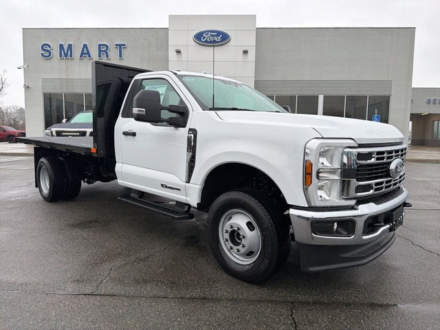 2026 Ford F-350SD F-350® XL FLAT BED