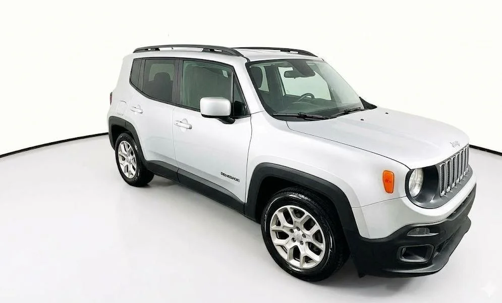 2015 Jeep Renegade Latitude FWD's photo