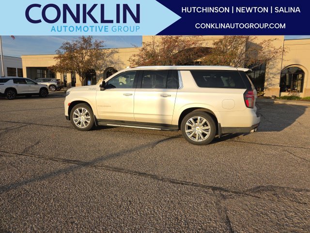 Used 2023 Beige Chevrolet High Country image 1