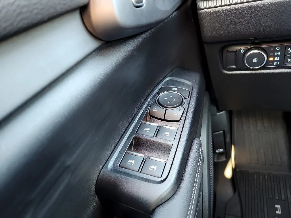 New 2026 Marsh Gray Ford XLT image 15