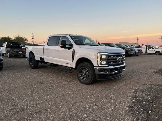 2027 Ford F-350SD Lariat