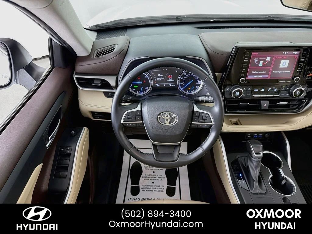 Used 2022 Wind Chill Pearl Toyota Hybrid XLE image 23