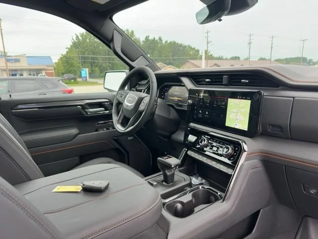 New 2026 Summit White GMC AT4 image 9