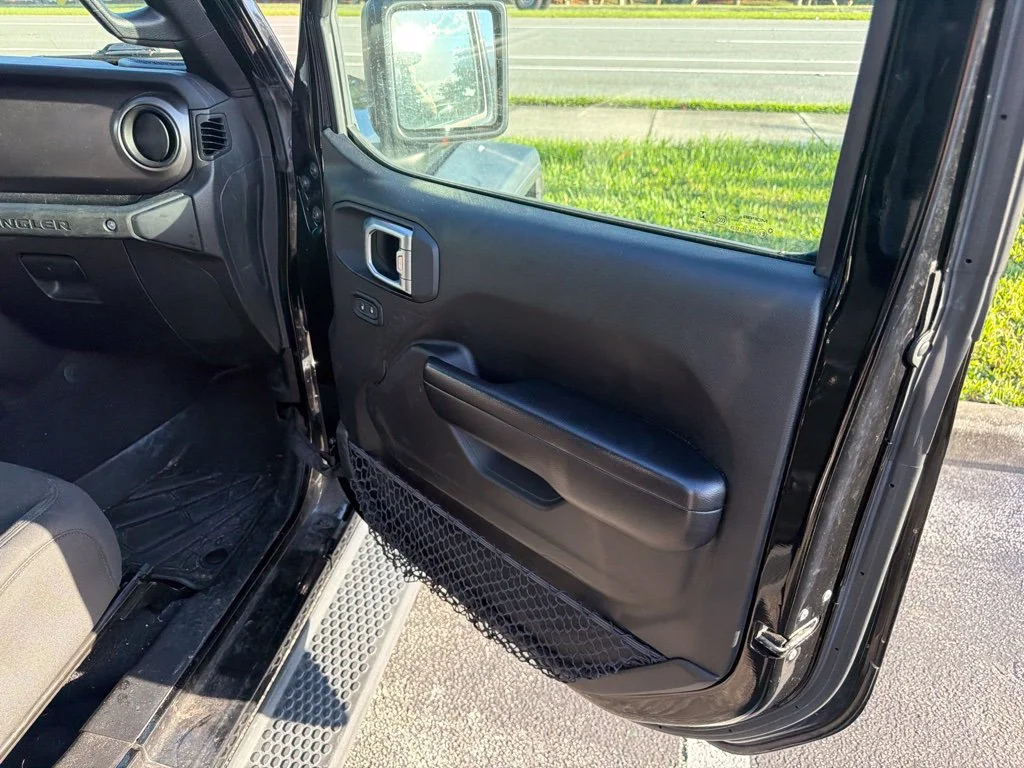 Used 2020 Black Jeep Unlimited Sport S image 20