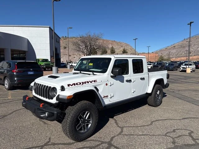 New 2026 Bright White Clear-Coat Exterior Paint Jeep Mojave X image 2