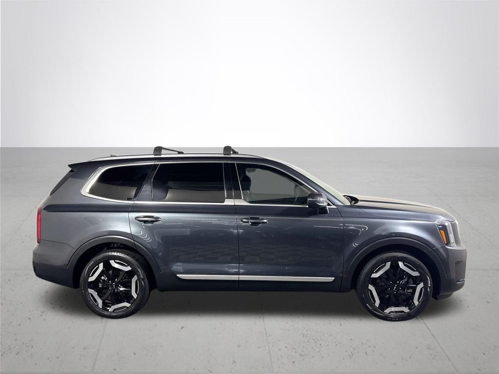 Used 2024 Gray Kia S image 5