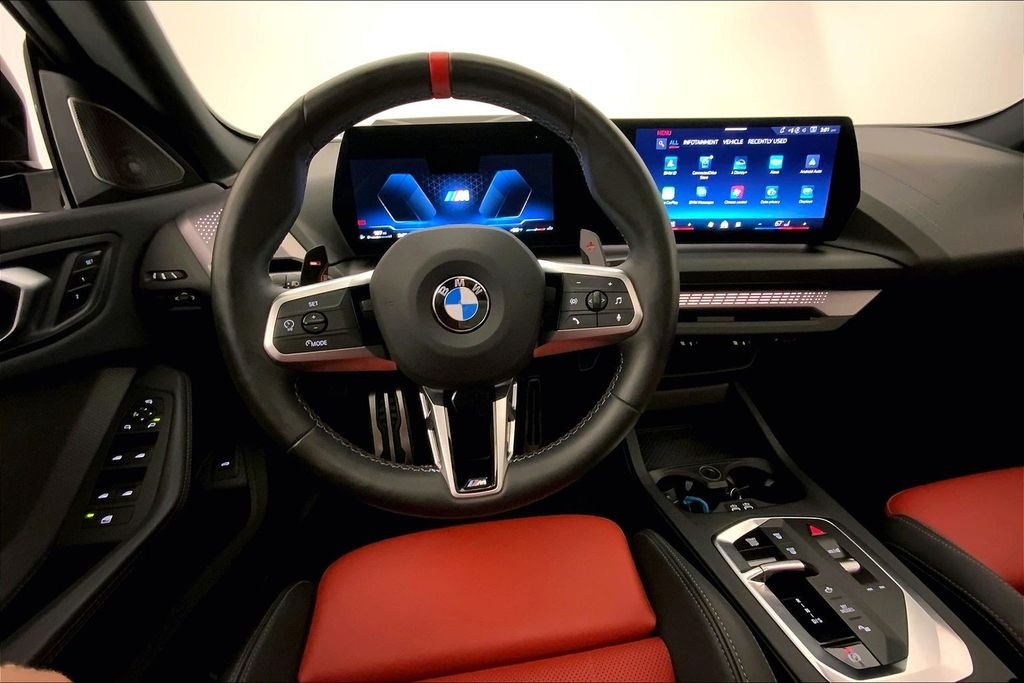 Used 2025 Brooklyn Grey Metallic BMW  image 4