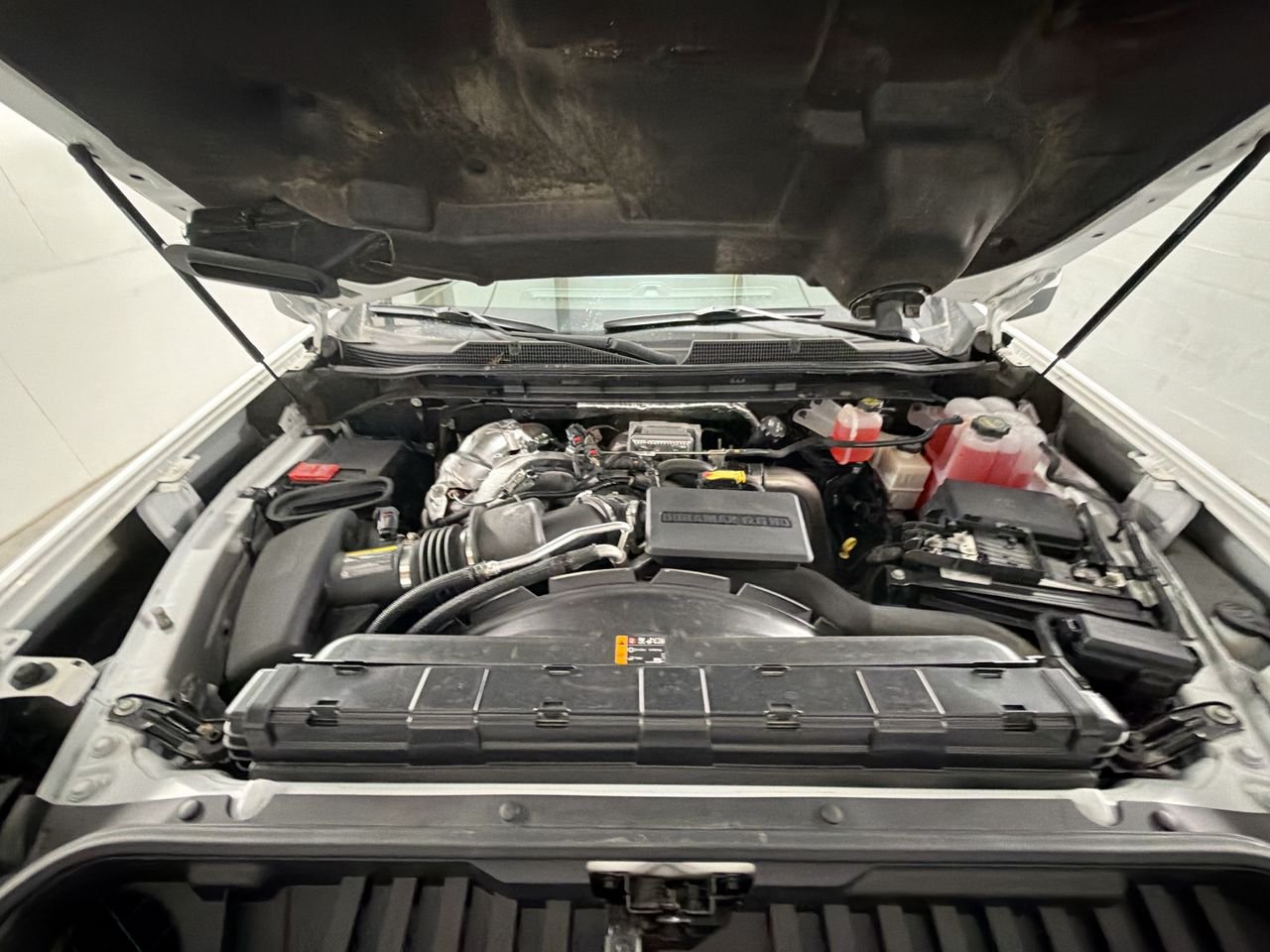 Used 2022 Summit White Chevrolet LT image 28