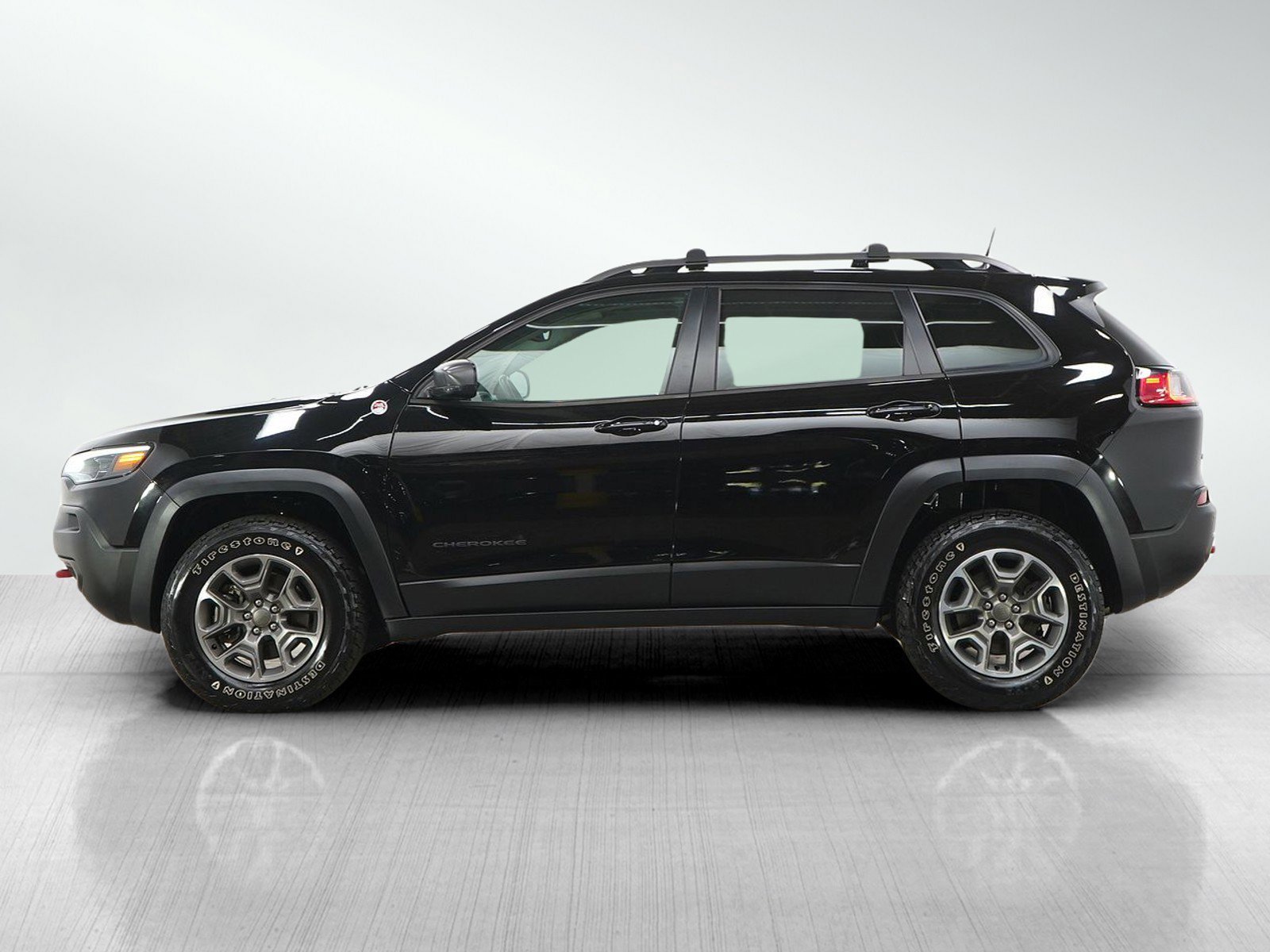 Used 2021 Jeep Cherokee Trailhawk with VIN 1C4PJMBX4MD129340 for sale in South Saint Paul, Minnesota