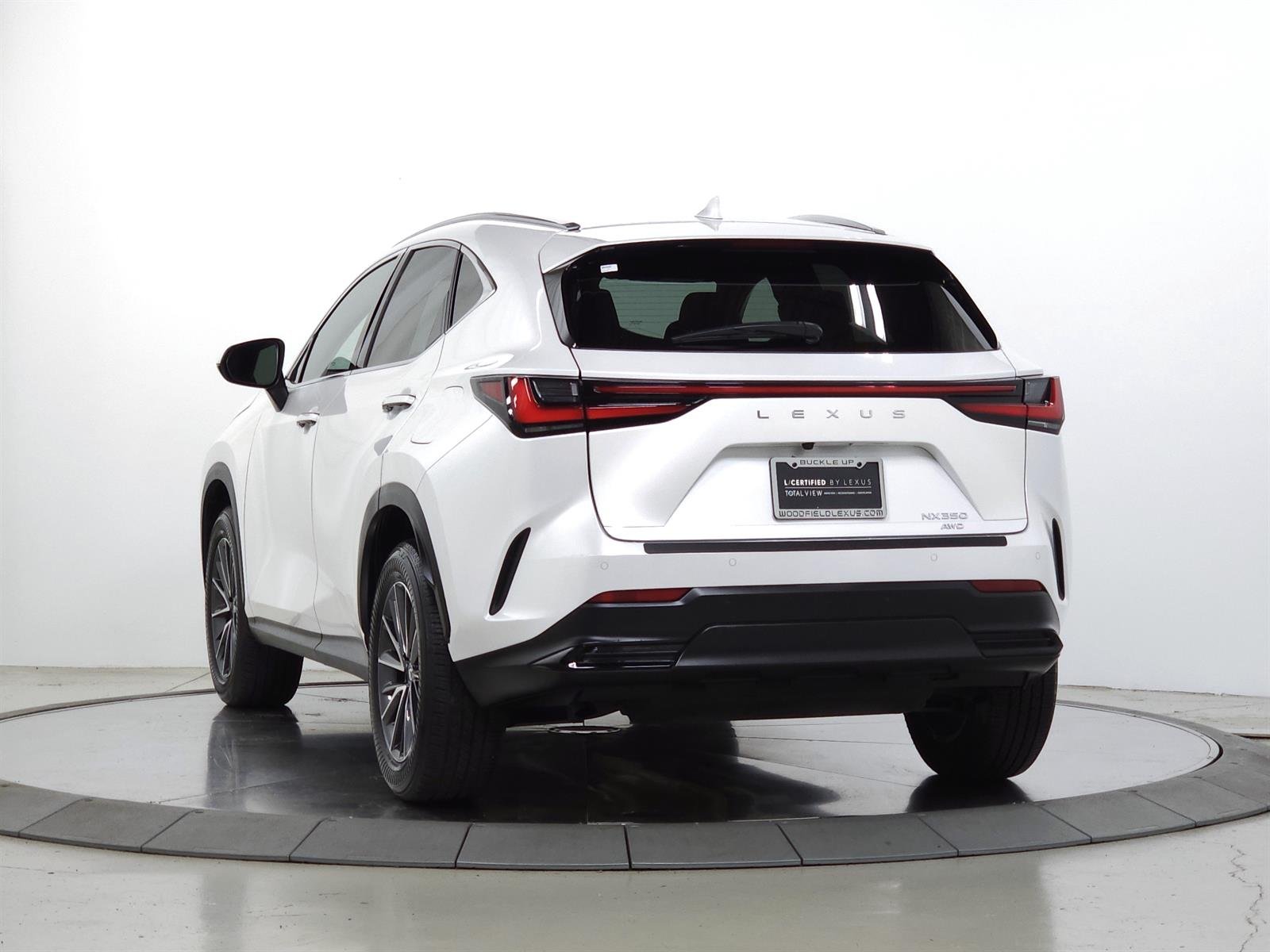 Certified Used 2025 White Lexus  image 6