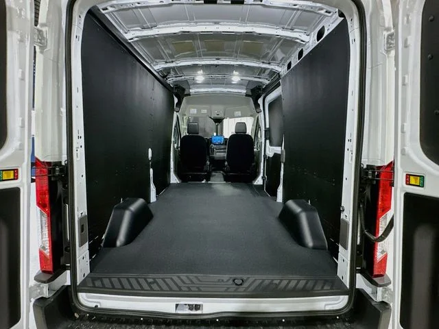 New 2026 White Ford Base image 21