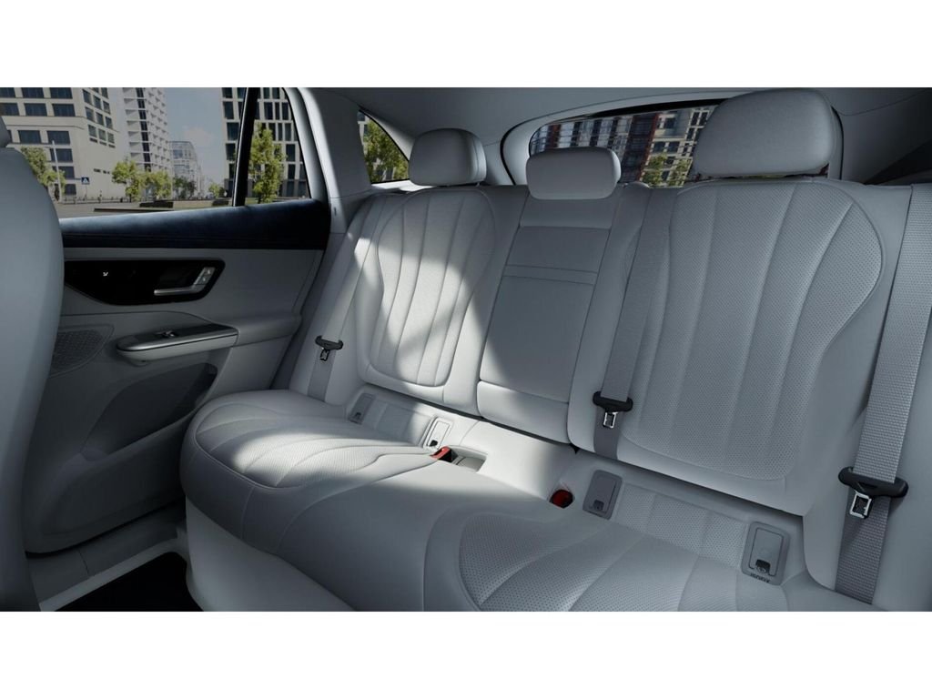 New 2027 Twilight Blue Metallic Mercedes-Benz 320+ SUV image 5