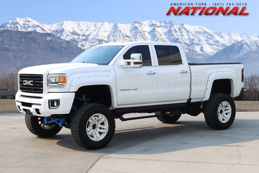 2016 GMC Sierra 4WD Crew Cab Standard Box Denali's photo