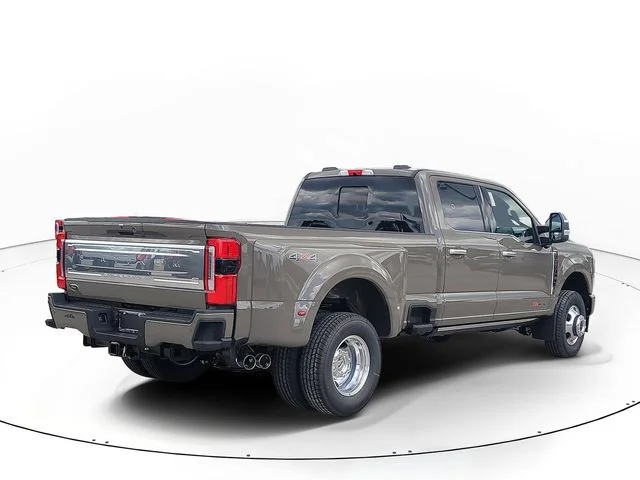 New 2026 Gray Ford Platinum image 5