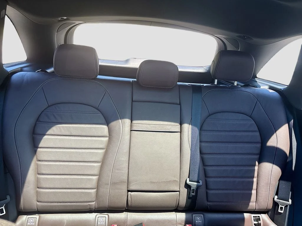 Used 2018 White Mercedes-Benz GLC 300 image 19