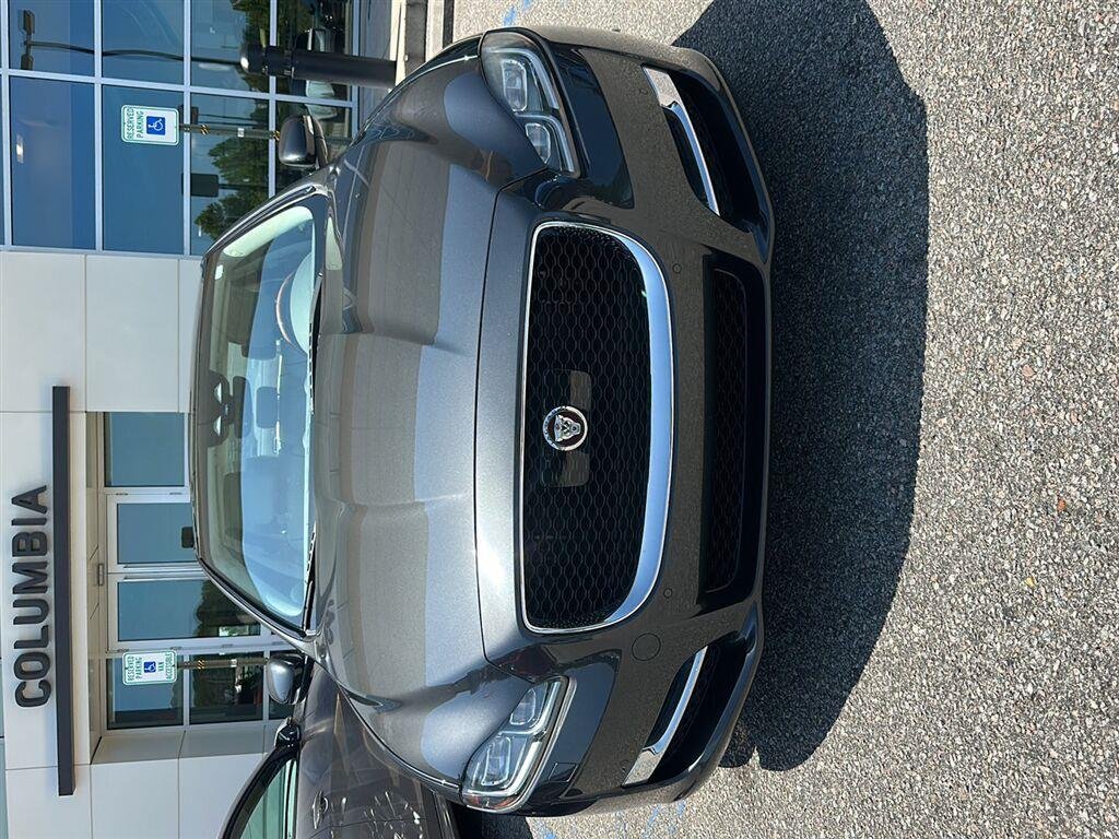 Used 2019 Carpathian Grey Premium Metallic Jaguar XJ R-Sport image 2