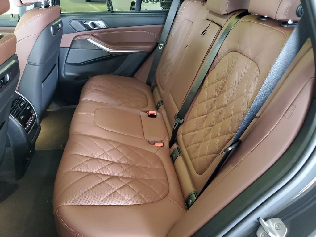 New 2026 Gray BMW xDrive40i image 11
