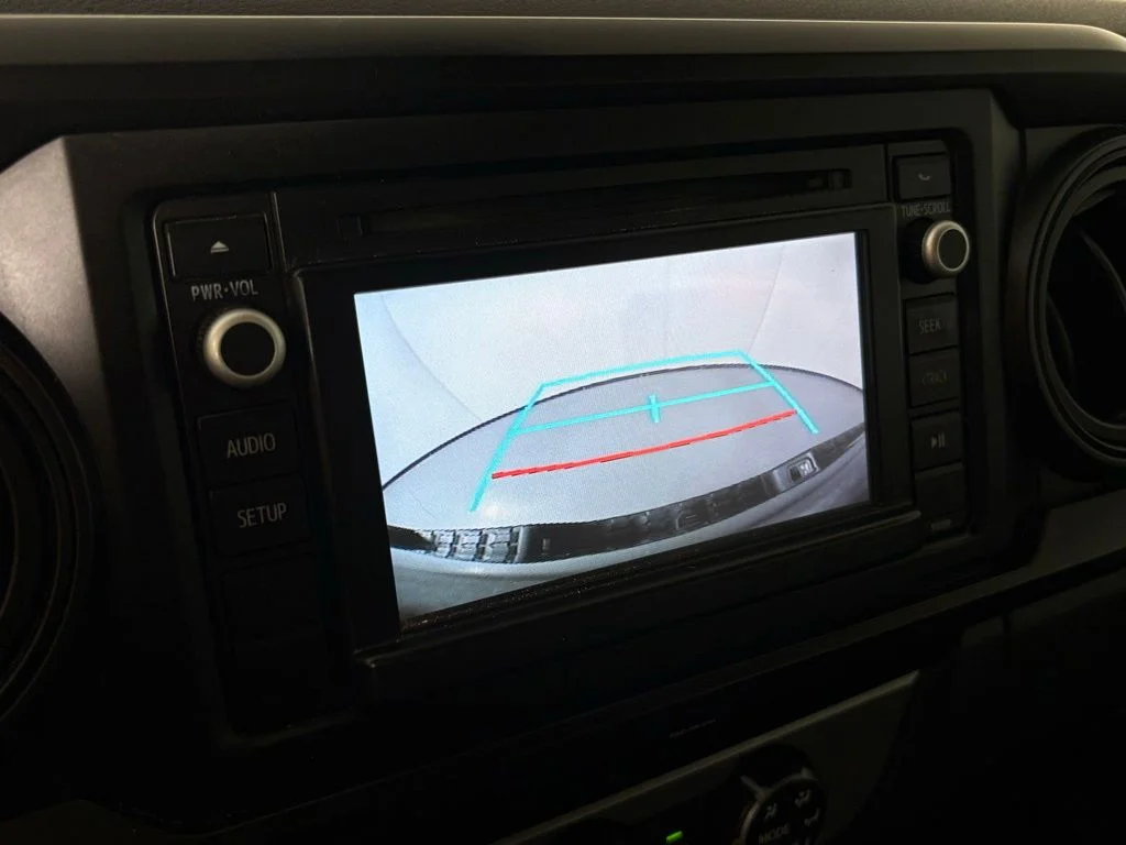 Used 2018 Gray Toyota SR image 27