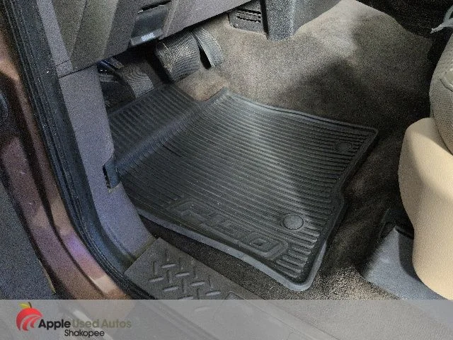 Used 2011 Gold Ford XLT image 10