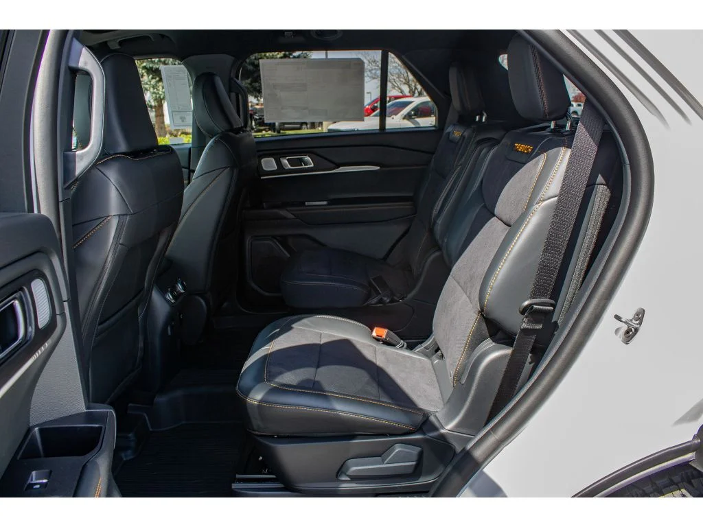 New 2026 STAR WHITE METALLIC Ford Tremor image 34